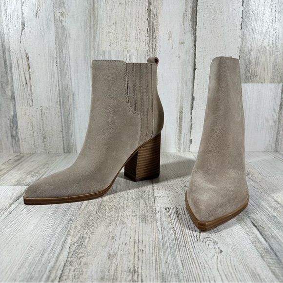 NEW Marc Fisher LTD Oshay Chelsea Suede Pointed Ankle Bootie Taupe Gray #1296 - Picture 4 of 13